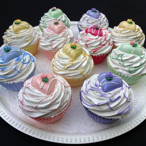 Sweetheart Cupcake Fakes in 6 Colors
