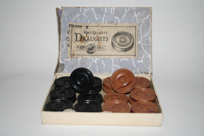 Collectable Vintage St George Fine Quality Draughts Game Boxed Made in England