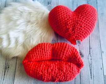 Crochet Plush Lip Pillow, Plush Heart Pillow, Crochet Pillow, Heart Pillow, Lips Pillow, Valentine Pillow, Heart Gift, Lip Novelty, Pillow