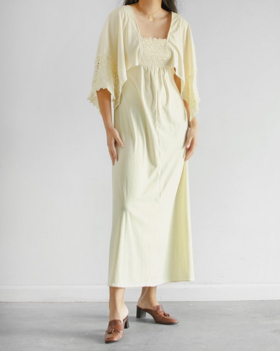 70s Buttercream Maxi Dress / Shawl Sleeves
