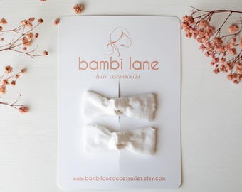 Mini Knot Bow Hair Clips: White Dobby Pigtail Set