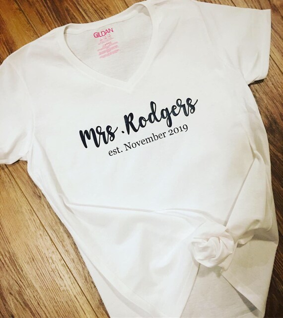 Mrs. Established 2019 Shirt For Women Wedding Honeymoon Est. Mrs. Established 2019 Shirt For Women Wedding Honeymoon Est.