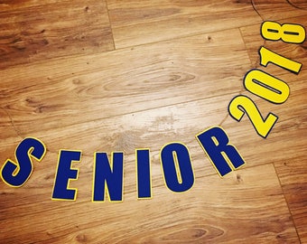 SENIOR banner! Heavy cardstock custom colors and year! Great for holding in senior pictures!