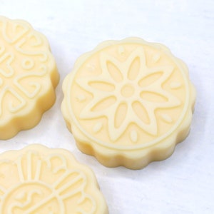 Limoncello & Vanilla Solid LOTION BAR with Cocoa Butter, Illipe Butter, Candelilla wax, Dry Skin Solid Lotion, Vegan