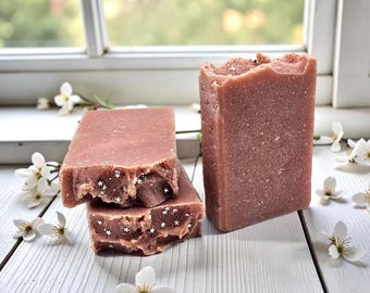 Honeysuckle & Jasmine Blossom Handcrafted Soap Bar, Triple Butter soap with Natural Fragrance and Essential Oils