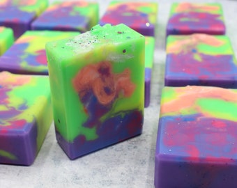 UNICORN VIBES Handmade Soap Bar, Triple Butter Soap with Natural Fragrance, Fun and Fruity, Vegan Handcrafted Soap