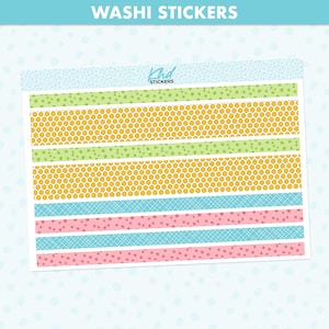 Op de afbeelding: Washi-stickers met verschillende patronen. De stickers tonen strepen in groen, gele honingraat, blauwe kruisarcering en roze stippen. De tekst "WASHI STICKERS" staat bovenaan en de merknaam "Khd STICKERS" staat in het midden.