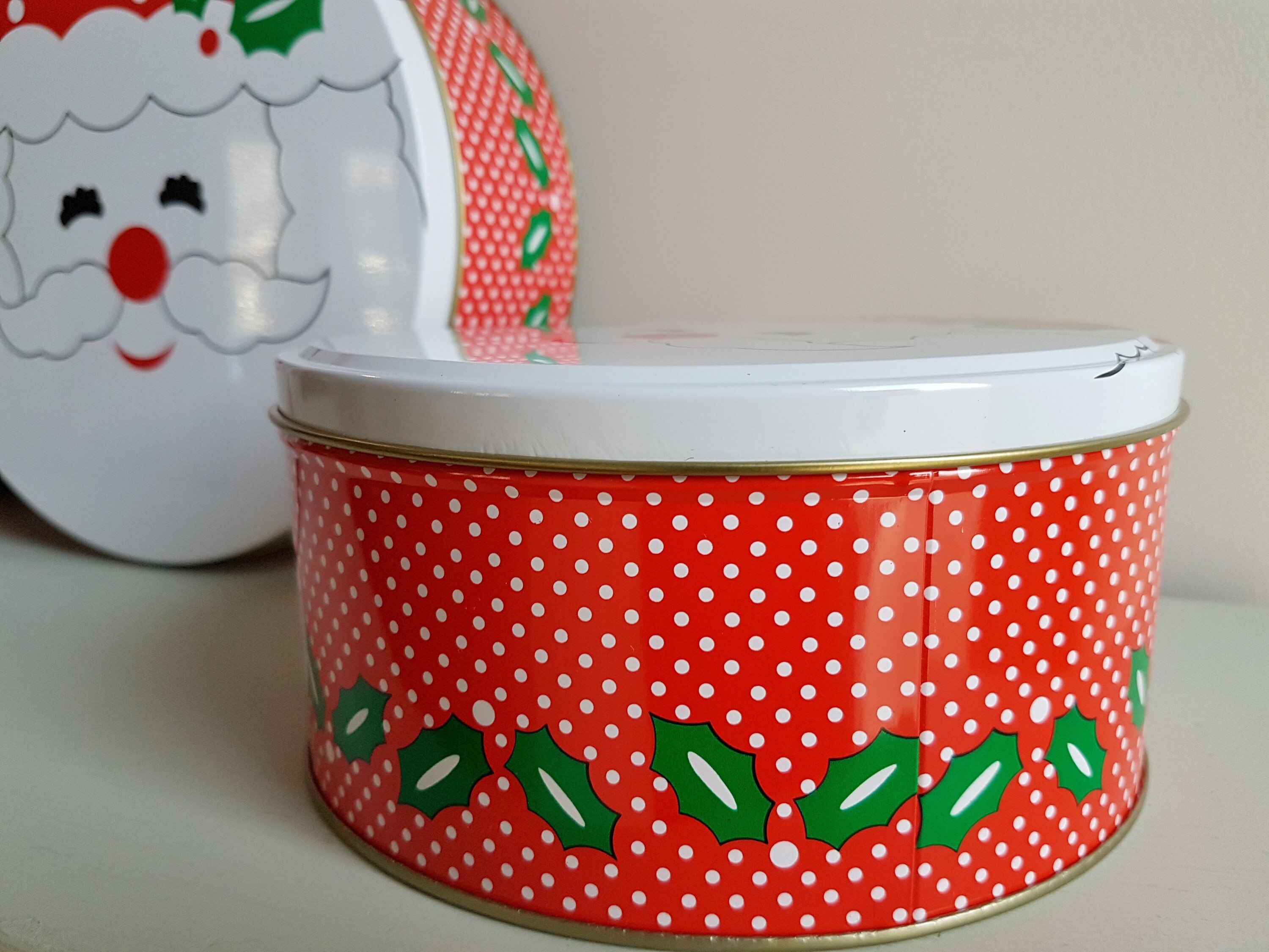 Set of 3 Nesting Holiday Tins NEW IN BOX Jolly Santa Face, Cookie Tins