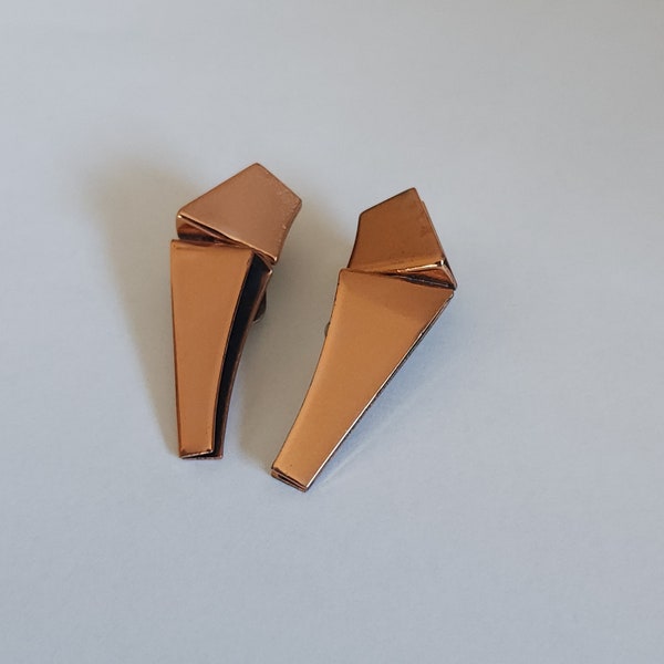Retro Minimalist Chic: Vintage Renoir Clip-On Copper Earrings - Geometric Glam for the Modern Muse! Signed