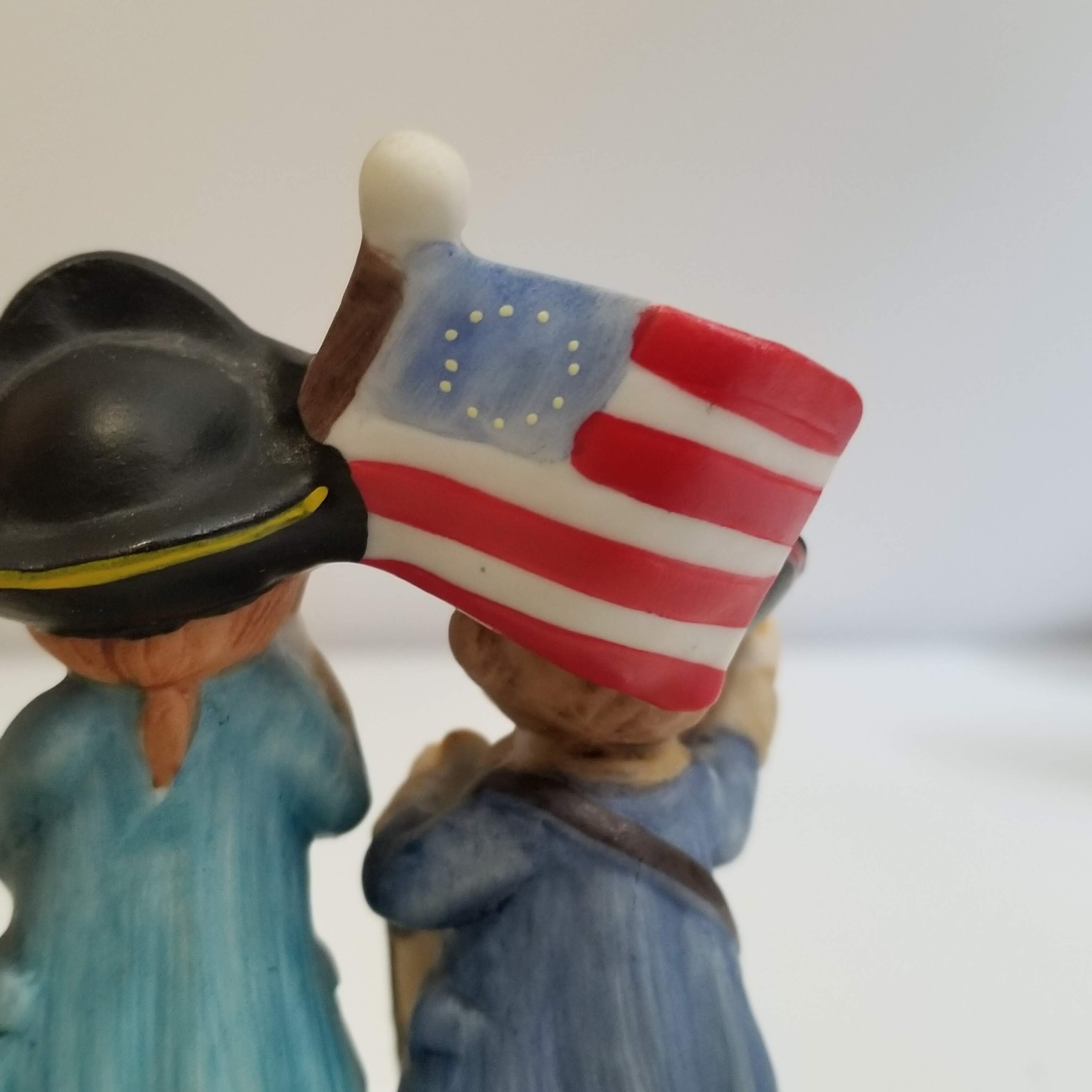 patriotic resin figurines