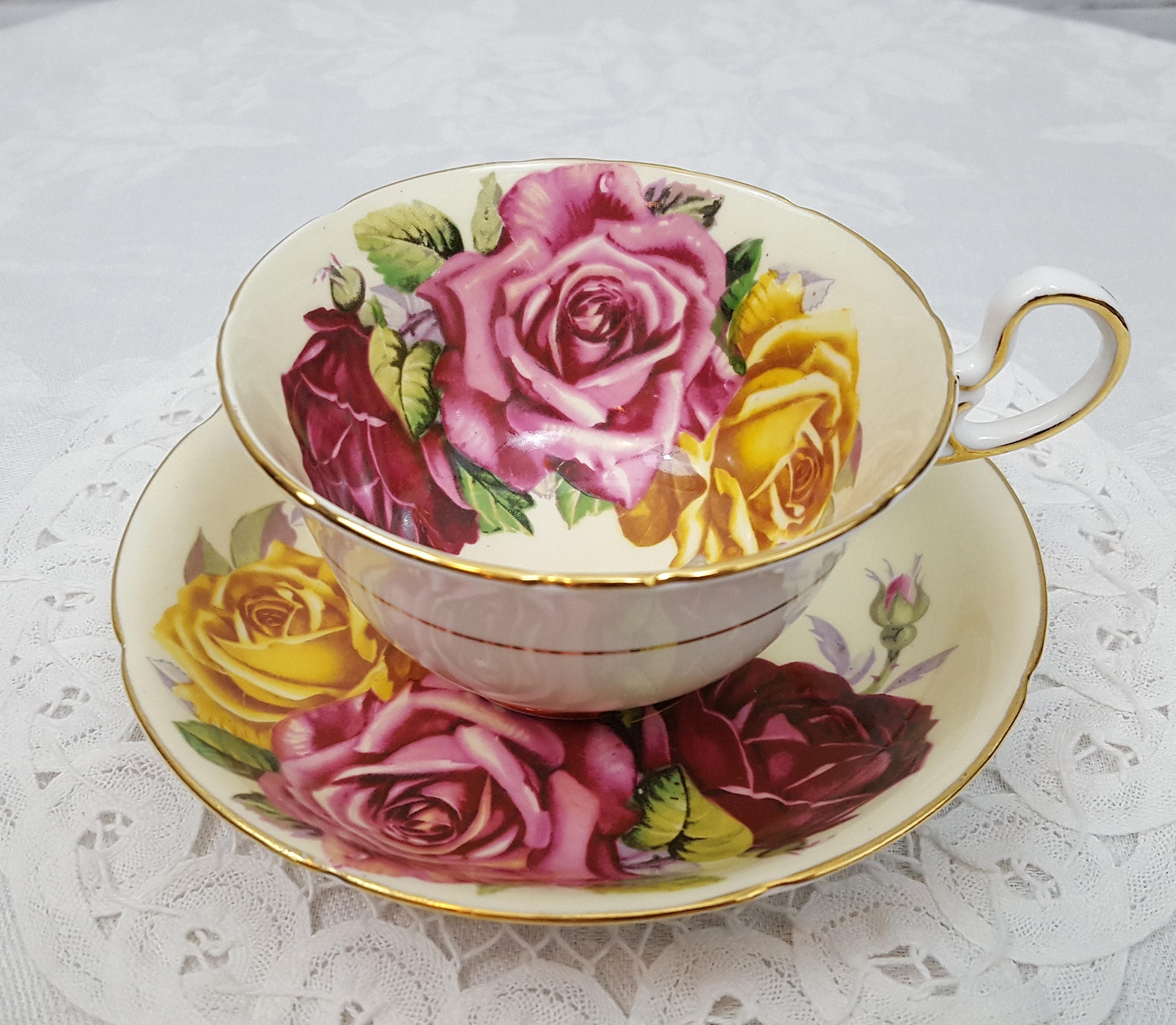 Vintage RARE Aynsley Large Pink Cabbage Roses Yellow Bread and Butter Plate 6 14 Made in England