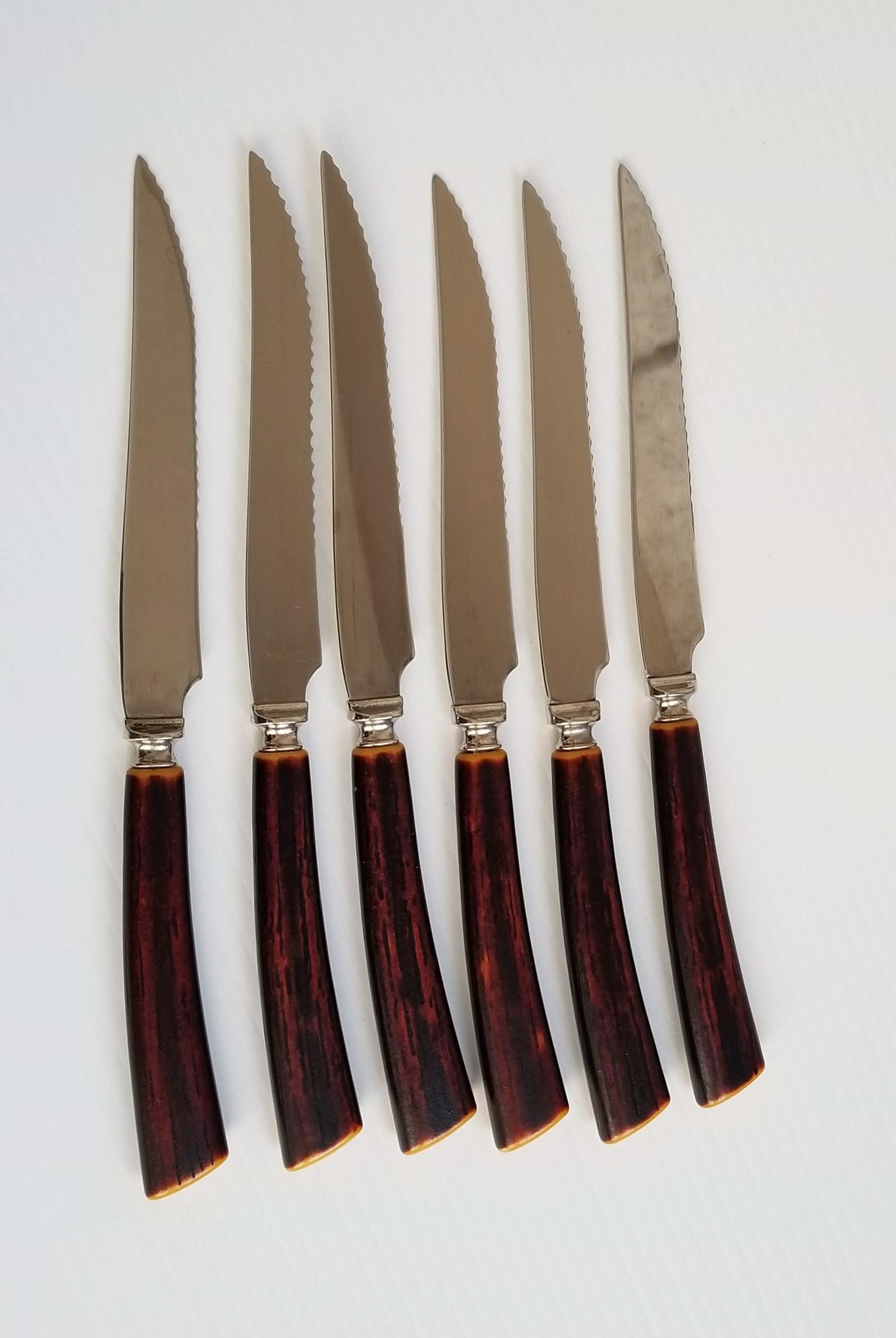 knife block set with steak knives