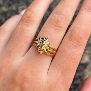 Vintage 9ct Yellow Gold Croissant Ring - Size P