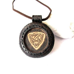 Celtic mens protection necklace Triquetra Trinity knot necklace Norse pagan pendant jewelry gift Spiritual celtic knot necklace Gift idea