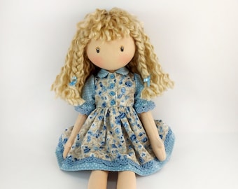 Textiele pop, Anna Doll, decoratieve pop, pop, pop katoen, lappenpop, kunstpop,