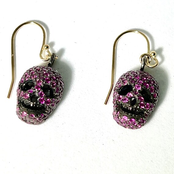 Ruby skulls set in Blackened Sterling Silver on 1… - image 2
