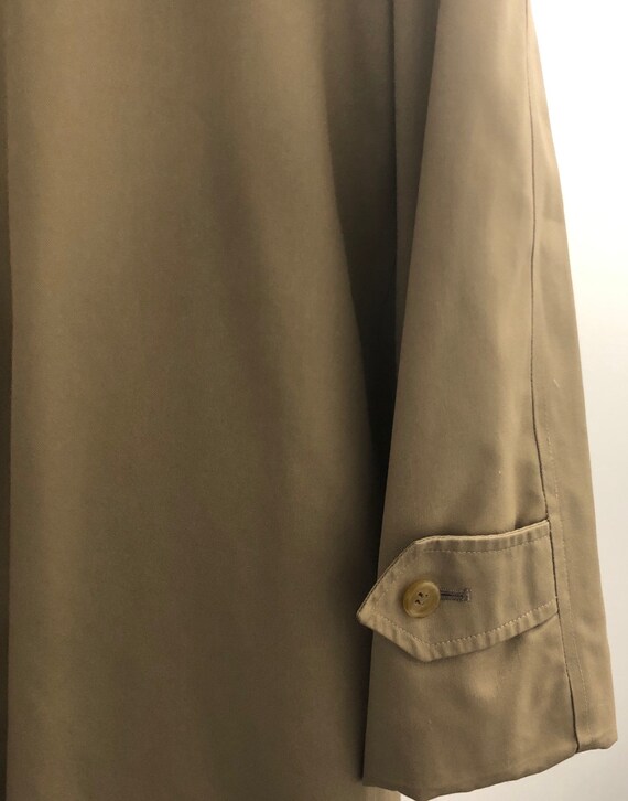 Burberry Man's Classic Raincoatzipout Lining vinta… Gem