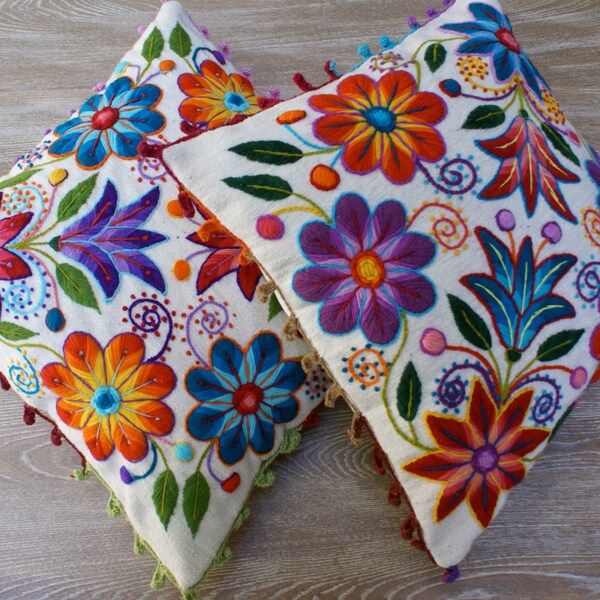 Peruvian Pillow cushion covers Hand embroidered flowers Sheep & alpaca wool 16 x 16 handmade Set of 2 Cream