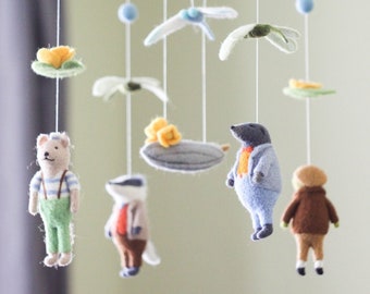 Wind in the Willows Felt Baby Mobile, Baby Mobile Woodland, Baby Crib Mobile, Cot mobile, Baby Shower Gift, Forest Animal Baby Mobile