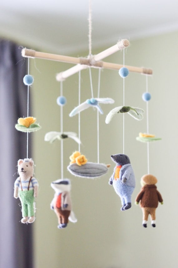 Wind in the Willows Felt Baby Mobile, Baby Mobile Woodland, Baby