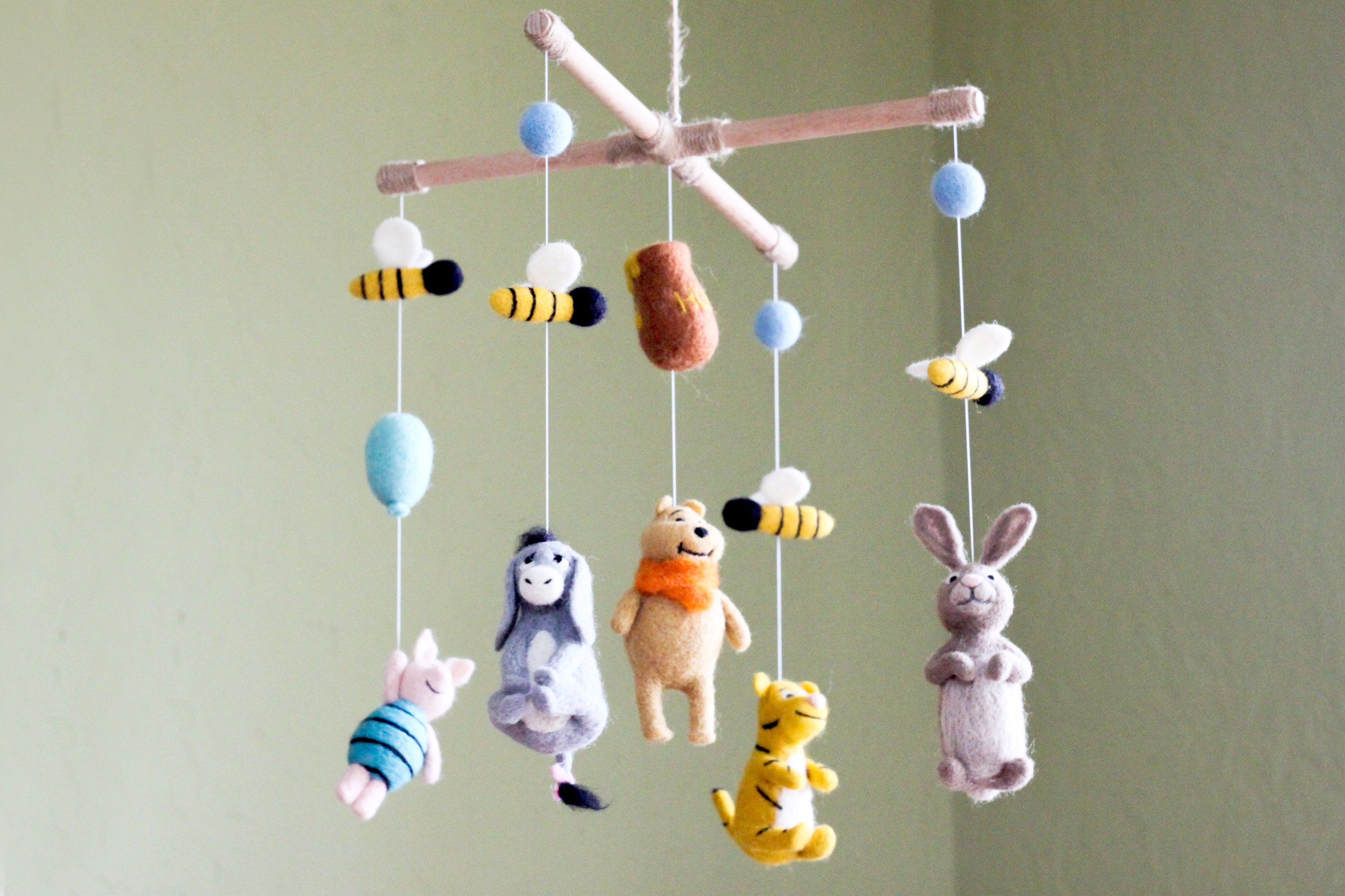 Winnie-the-pooh Baby Mobile, Nursery Mobile, Needle Felted Baby Mobile, Newborn  Baby Shower Gift, Felt Mobile,nursery Decor,baby Crib Mobile -  Canada