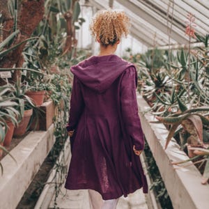 Schwerer Leinen Midi-Strickjacke-Mantel: Kapuzen-Frühlingsjacke