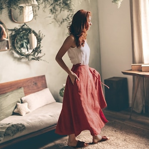 Leinen Wickelrock: Marokkanischer Roter mit Krawatten und Taschen, Midi Länge