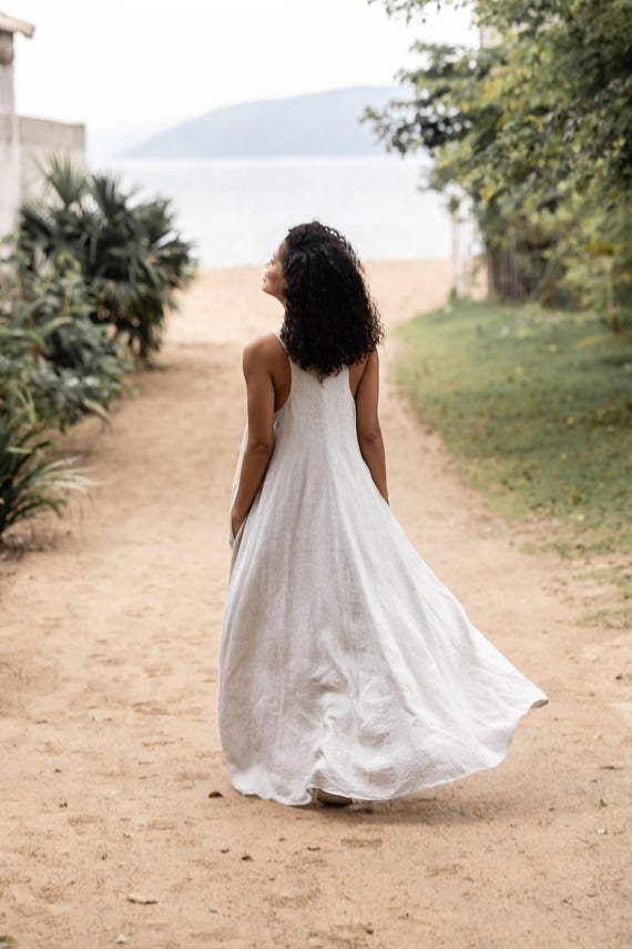 backless linen maxi dress Racer Back Dress, Summer With Pockets, Bohemian Clothing The model is 168cm Maternity Mini Dresses221226 Appears Backless Bra-size:XS | SIZE:3XL