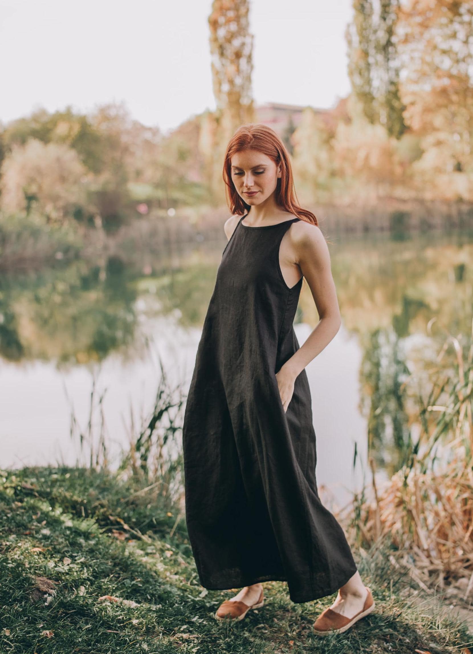 Reversible Minimalist Linen Dress, Sleeveless Summer Linen Dress, Black Linen Midi Dress, Deep V Dress, Womens Linen Clothing, M / Black