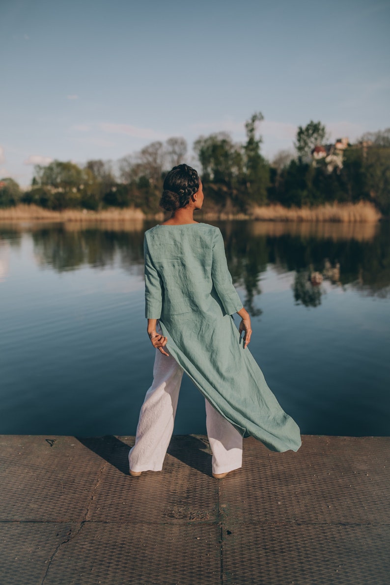 Tunique d'été en lin en turquoise poussiéreux, haut asymétrique en lin, haut grande taille, vêtements bohèmes en lin pour femme, tunique de plage, tenue d'été image 3