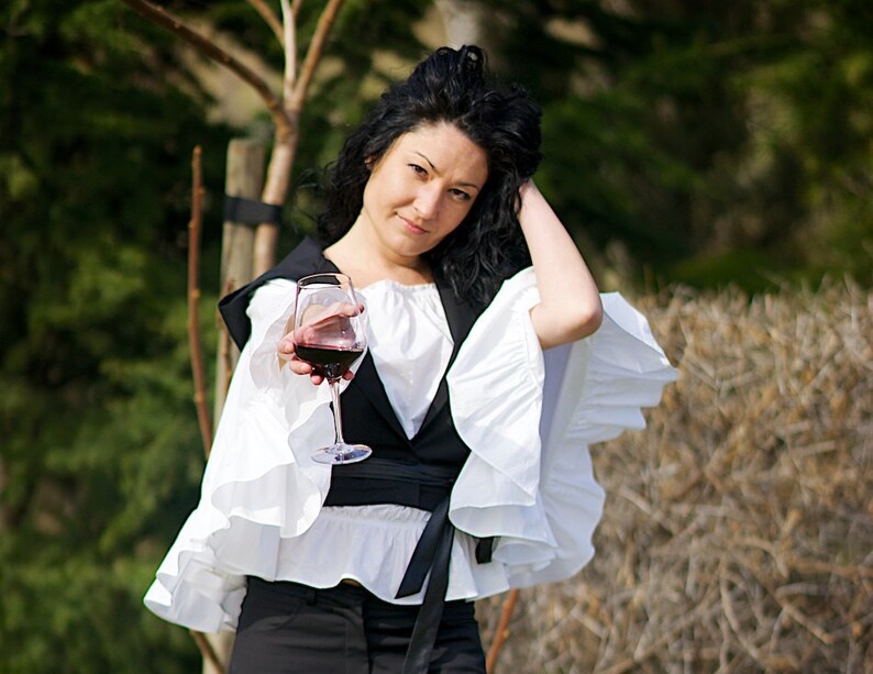 Extravagant Blouse Womens White Top Womens Black Vest Maxi Sleeve Top White Cotton Top Crop Top Renaissance Clothing White Shirt