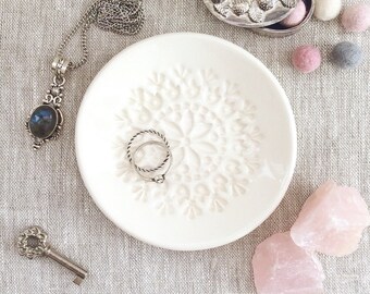 Ring Dish - Ivory White Ceramic - Trinket Dish - Jewelry Dish