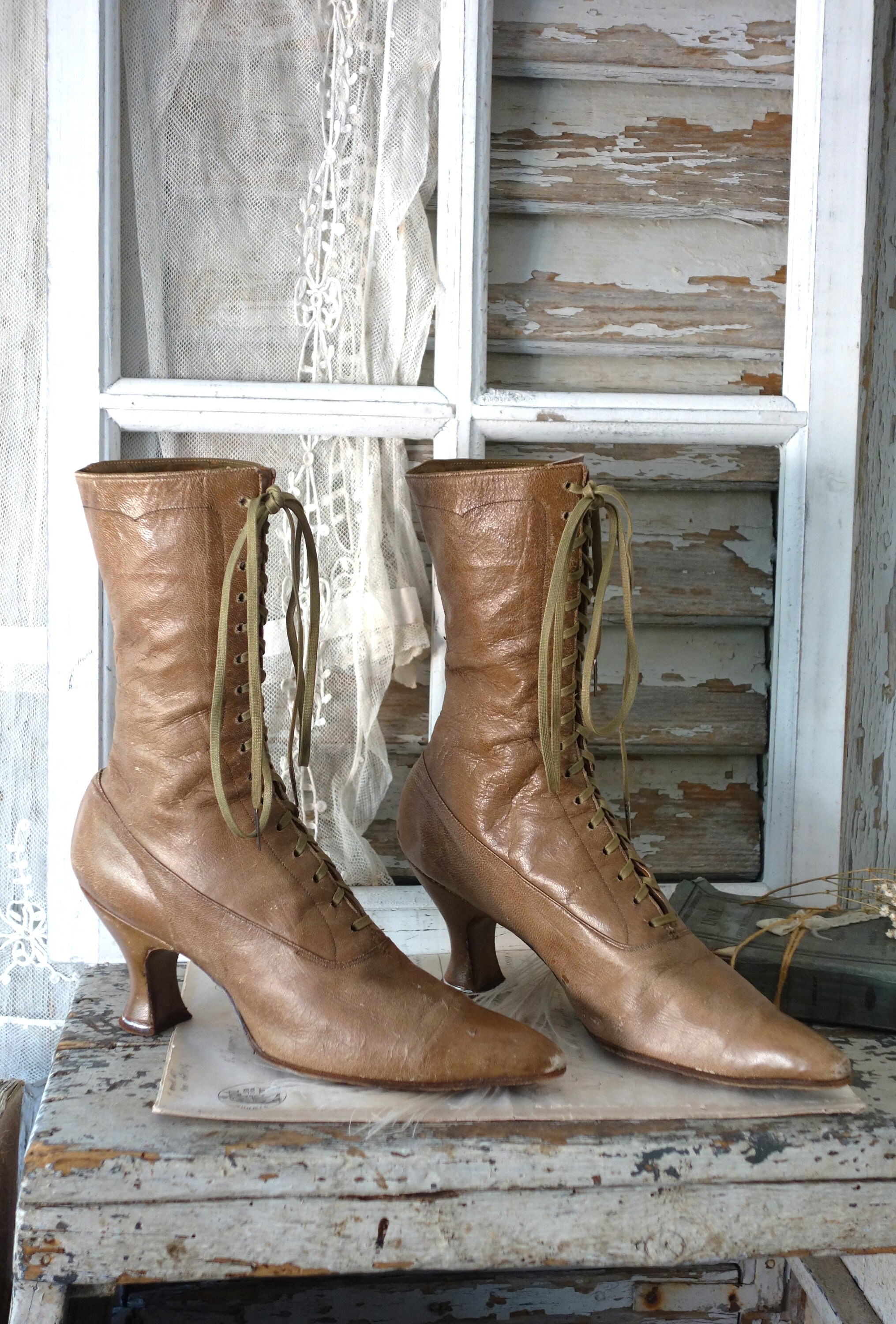 BOTTE URBAINE BLUNDSTONE 1673 ANTIQUE BROWN SERIE À TALON POUR FEMME - Rhéal Pitre Sports