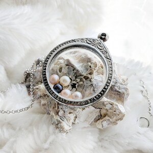 Disney Pearl Cage Terrarium Jewelry Necklace for Pick a Pearl at Epcot, Pearl Cage Locket, Disney, Epcot Japan Pick a Pearl Cage Terrarium