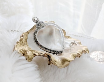 Unique Birthday Gift Ideas Heart DIY Necklace Pearl Cage Terrarium for Pick a Pearl Oyster Shell Disney Epcot Open an Akoya Oyster Friend