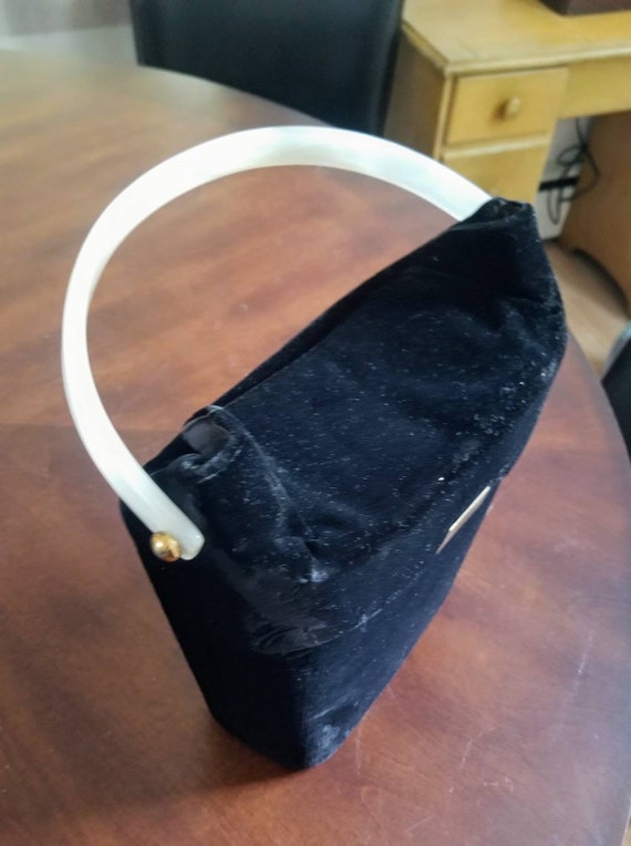 Black velvet handbag - image 3