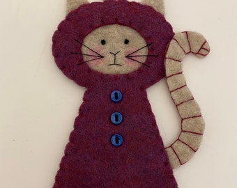 Felt BundledUpCat Ornament - Burgundy