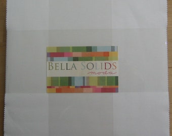 Bella Solids White LAYER CAKE Moda Fabrics 10 inch Squares Quilting Precut 9900-98 LC