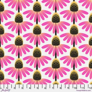 Anna Maria Horner: Love Always AM Echinacea in True PWAH075-TRUE FAT Quarter