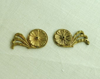ES 120 Set of 2 Antique Brass Furniture Appliqués: French Ormolu Decor