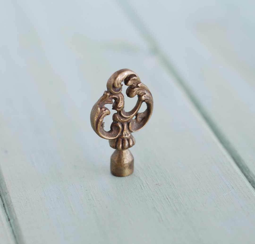 F109 Scroll and Leaf Finial 18th Century French Decor French Vintage ...