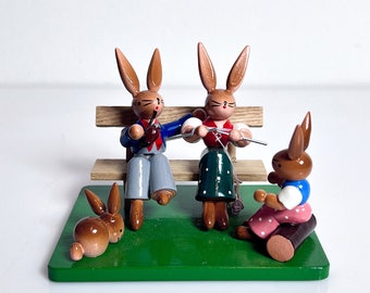 Easter bunny family on garden bench handmade Erzgebirge 80s GDR company ESCO