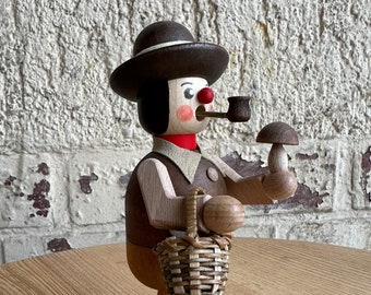 small smoker wood-maker wooden figure Erzgebirge ore Mountains