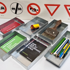 Storage tray loading tinplate