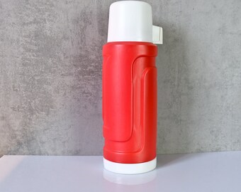 1 Thermos Jug Camping Hiking Thermobox GDR Red
