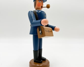 Smoking Man Postman Smoker Wooden Figure Erzgebirge 02