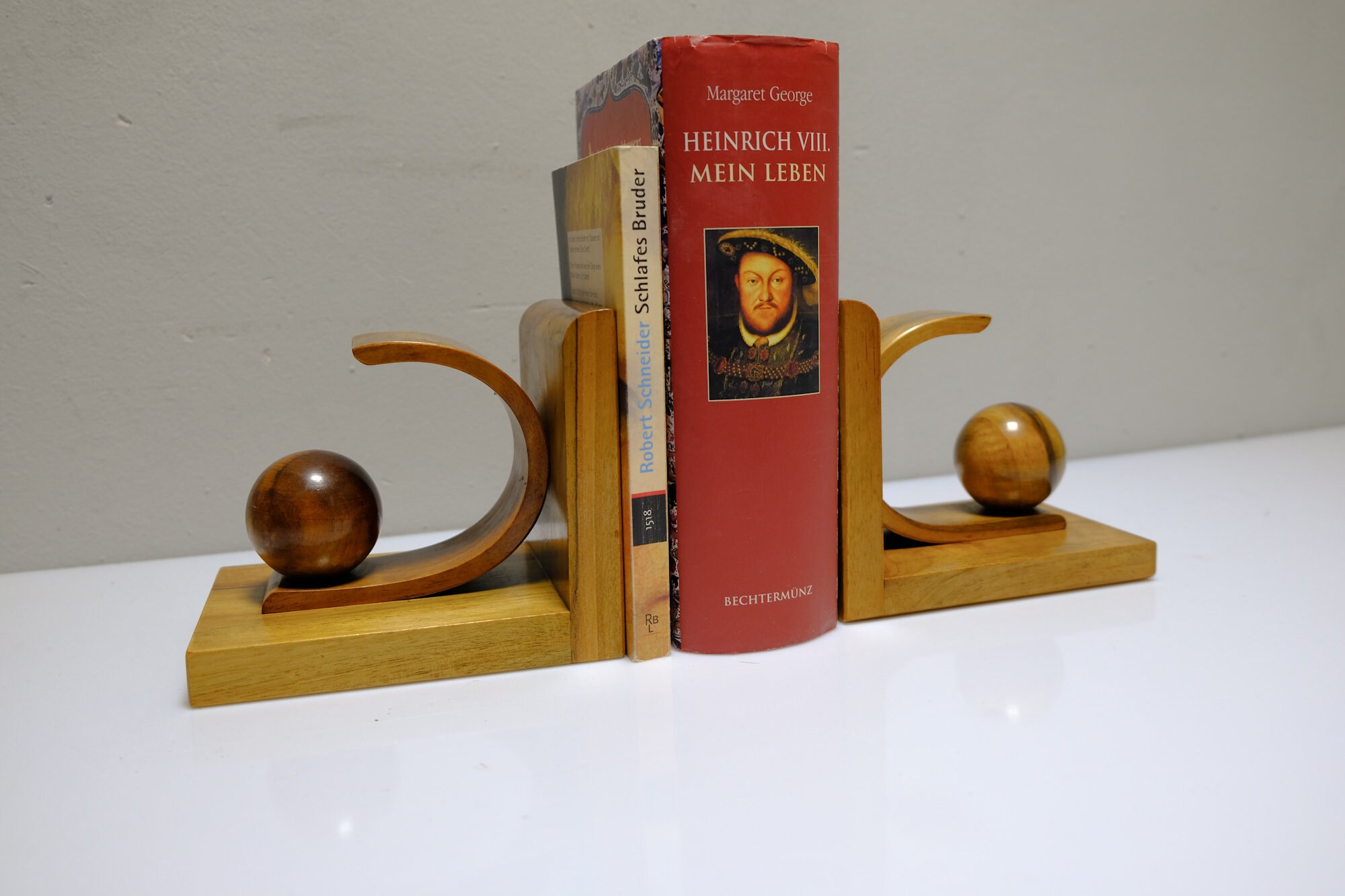 Bookend Wooden Figure Decoration Art Deco 01