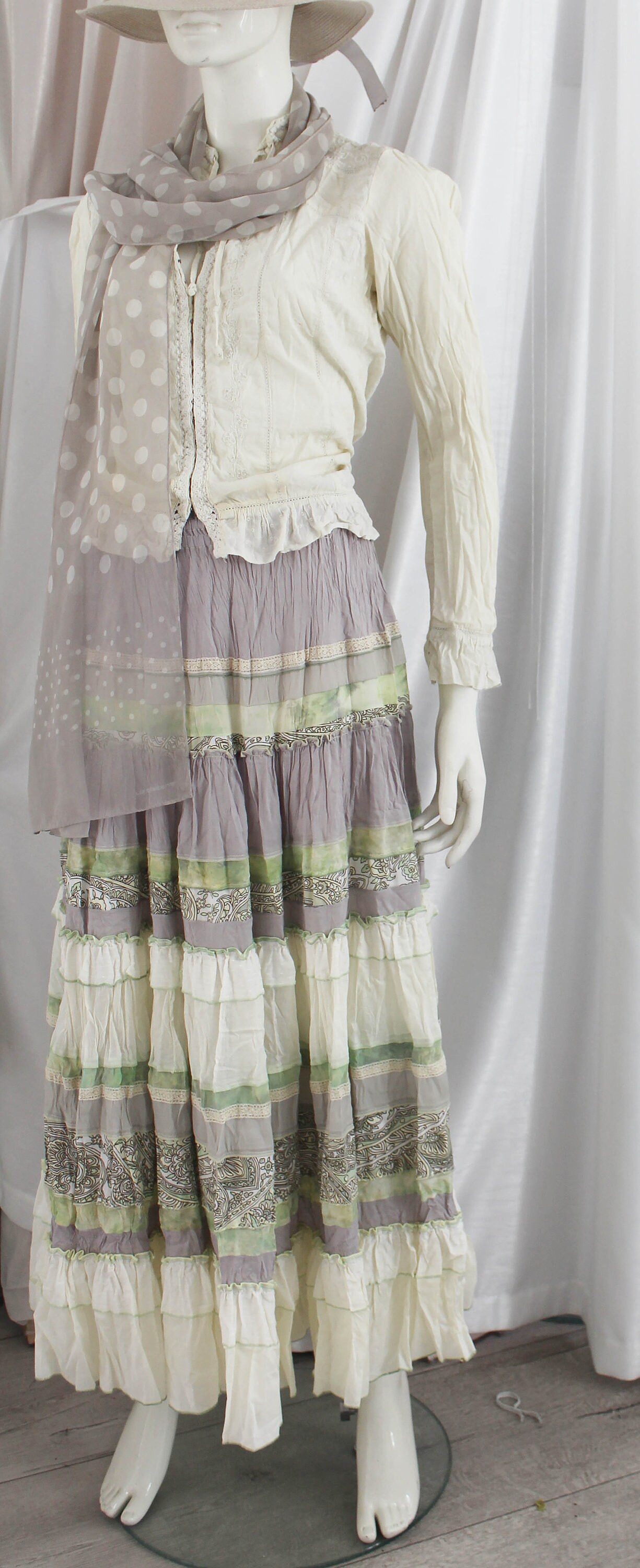 White Rose. Romantic Feminine Maxi Skirt of Light Green Color. - Etsy
