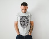 FINAL SLAE Men's Wolf totem t shirt Hand Screen Printed on heather gray track tees Original art Wild Wolf Face T-shirt for MEN
