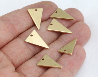 11x15mm Raw Brass Triangle, Triangle Pendant , Stamping Tag, Blank , Jewelry Making, CHK64-4